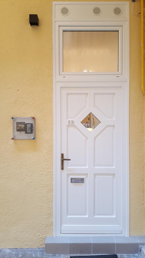 Authentic Akacfa Apartment Budapest Esterno foto