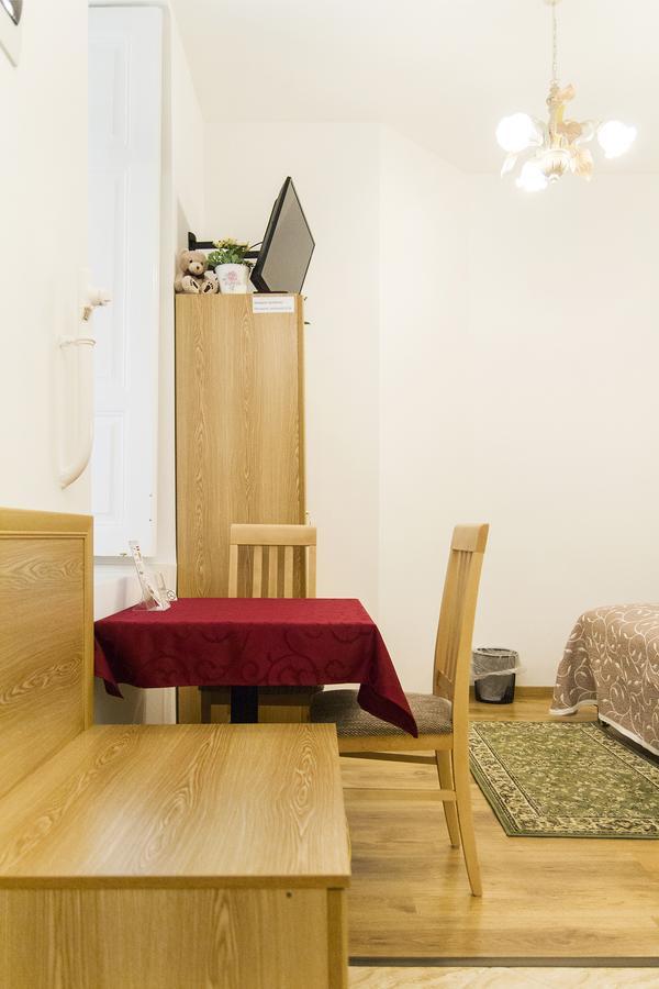 Authentic Akacfa Apartment Budapest Esterno foto