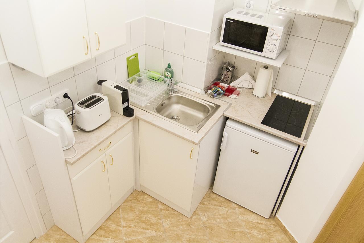 Authentic Akacfa Apartment Budapest Esterno foto