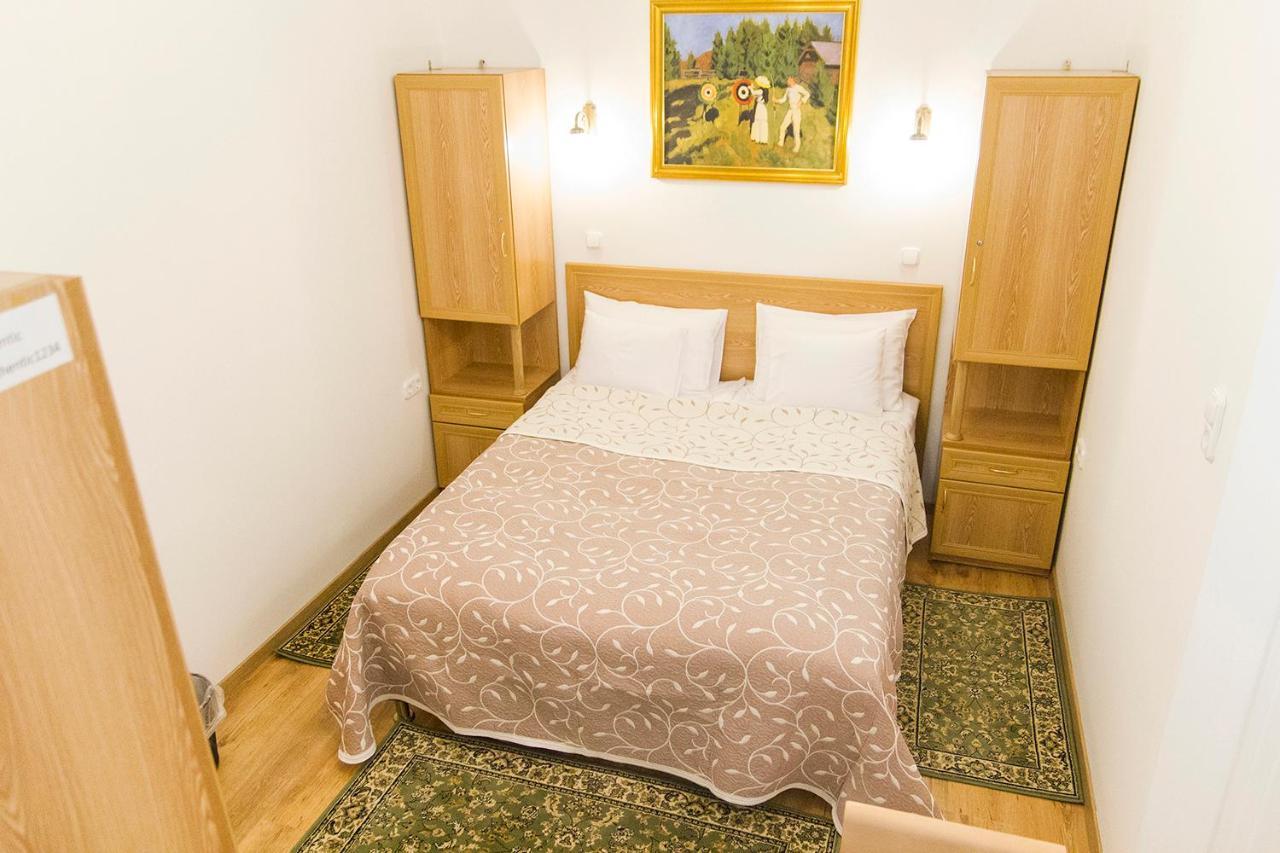 Authentic Akacfa Apartment Budapest Esterno foto